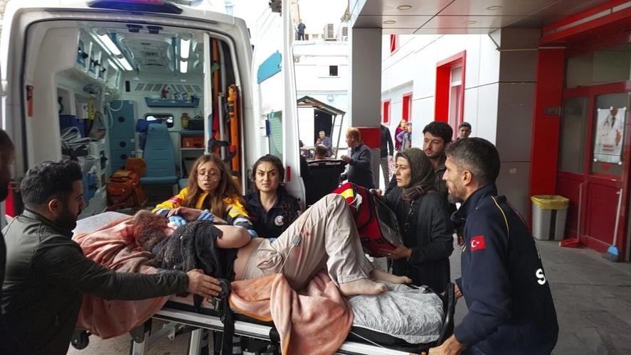 Kurdish militants fire at Turkish border town, 2 killed