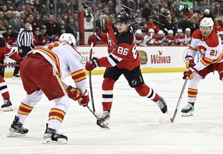 Markstrom makes 37 saves as Flames down Devils 5-3 for their third straight victory