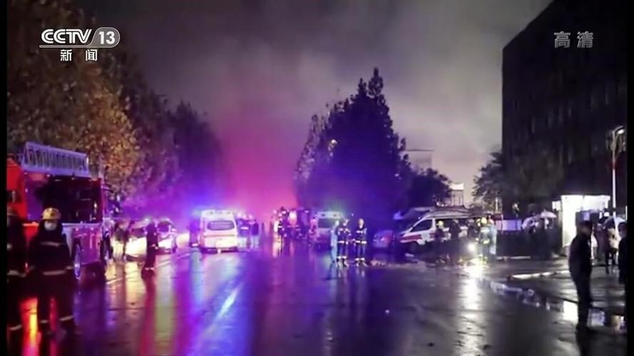 Fire kills 38 at industrial wholesaler in central China