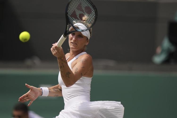 Elina Svitolina beats top-ranked Iga Swiatek to reach Wimbledon semifinals