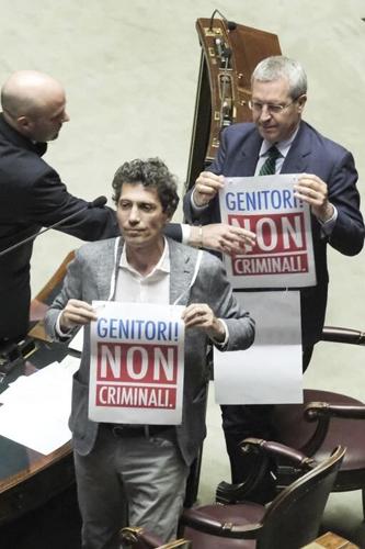 Italians pursuing parenthood via surrogates abroad could face prosecution under proposed law