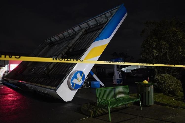 Huge storm hits California with damaging winds, heavy rains