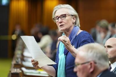 Justin Trudeau nomme l'ex-ministre libérale Carolyn Bennett ambassadrice au Danemark