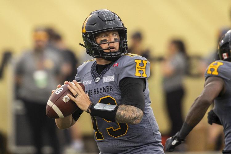 Veteran quarterbacks Collaros, Mitchell both knocked out of Hamilton-Winnipeg game