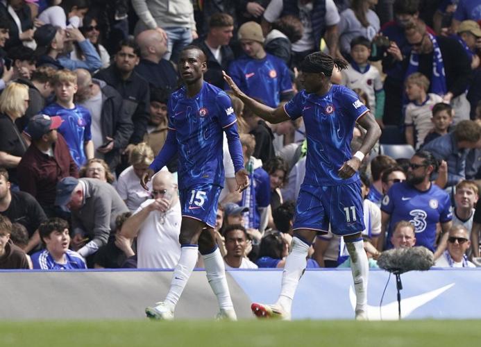 Newcastle and Chelsea win to boost top-five hopes in Premier League as Ipswich relegated