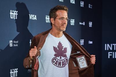 Ryan Reynolds suggests swapping phones with a MAGA supporter, checking out their algorithm