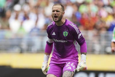 Sounders goalkeeper Stefan Frei driven off field by ambulance with apparent head injury