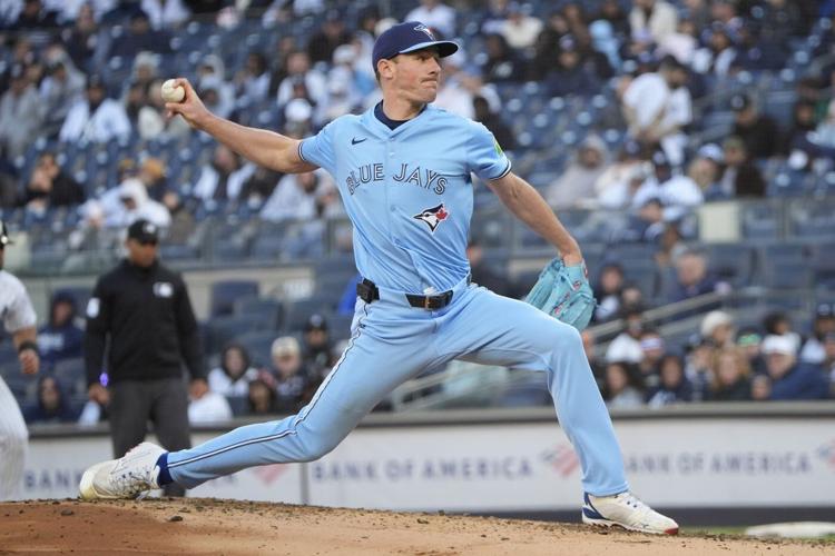 Judge's tiebreaking homer in 2nd game leads Yankees to doubleheader sweep of Blue Jays