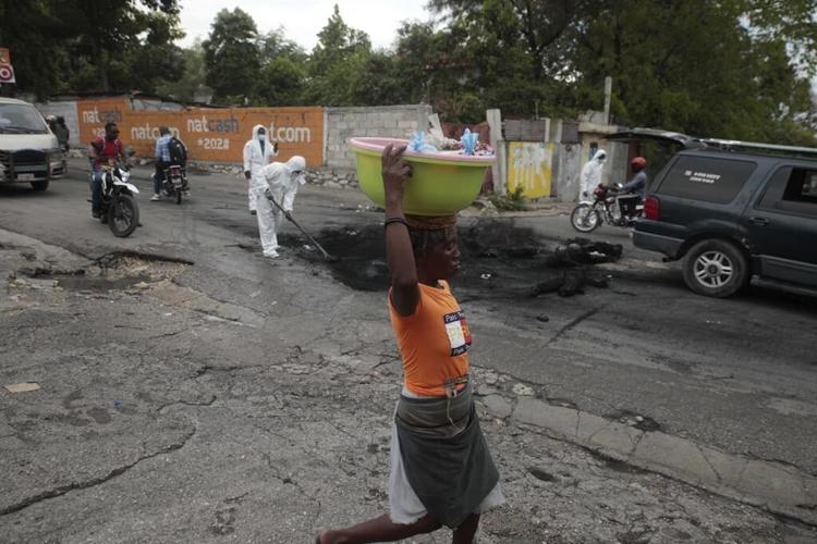 Neighborhood fights Haiti gangs after vigilante killings