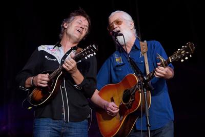 'Try' and 'Try' again: Blue Rodeo marks 40th anniversary with 27-date ɫtv tour