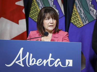 Alberta cabinet minister calls for health minister to be removed amid scandal
