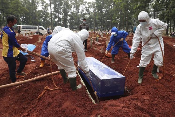WHO member countries approve steps to bolster health regulations to better brace for pandemics