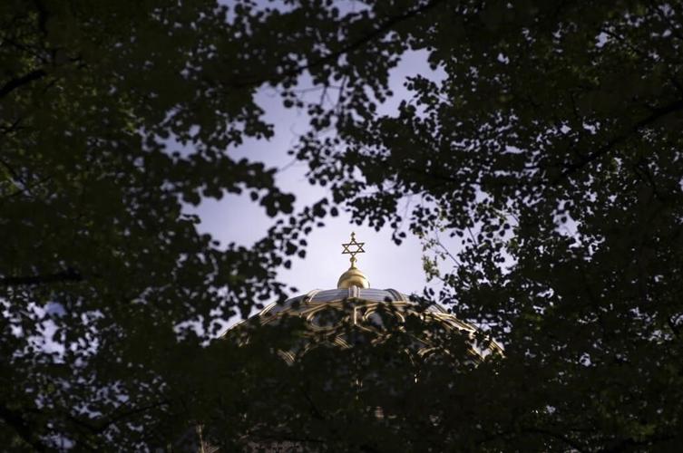 Germany saw 2,480 antisemitic incidents in 2022, monitoring group says