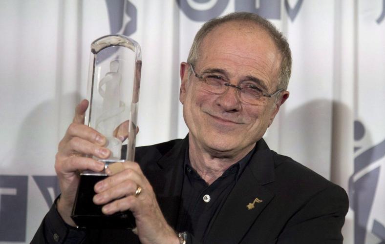 'We need to be strong': Music producer Bob Ezrin boasts of ��ɫtv pride after performing arts award