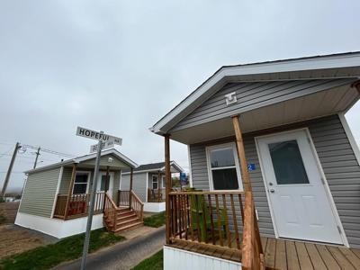 N.É. : «Un endroit digne» : des mini-maisons ouvertes aux sans-abri près d'Halifax