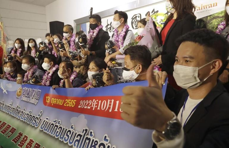 Tourists flock to Taiwan as COVID entry restrictions eased