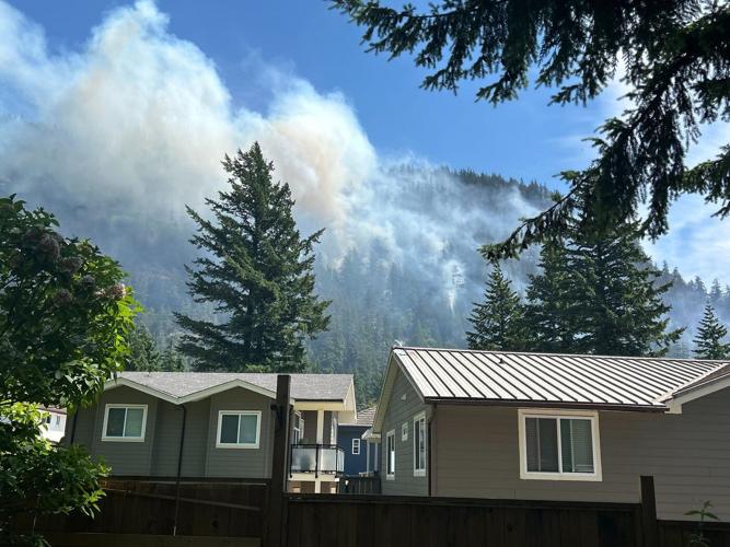 Squamish, B.C., declares wildfire state of emergency as blaze looms over community