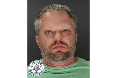 Dentist accused of poisoning wife searched online for ways to get away with murder, police say