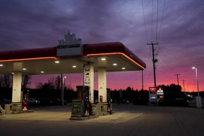 Quebec's move to cut gasoline floor price won't be felt at the pumps, experts say