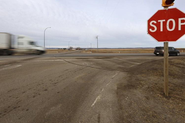 Alberta government to review intersection where 3 junior hockey players died in crash