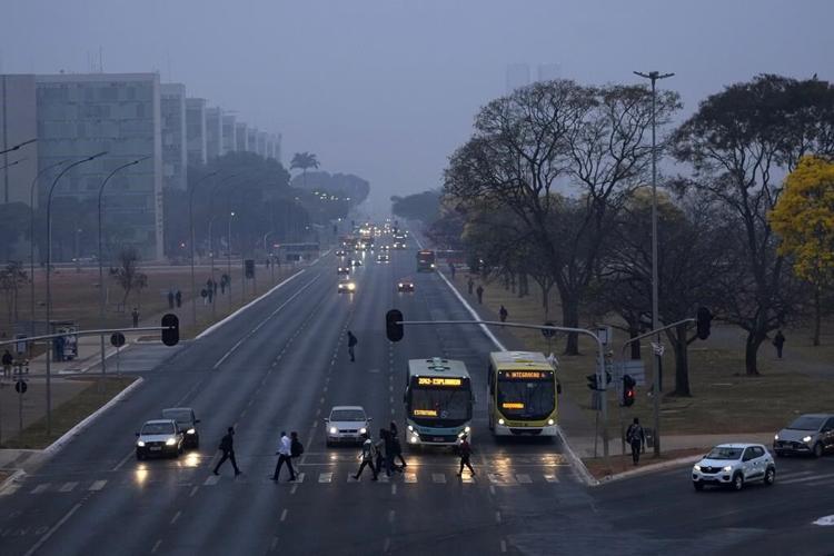 In a rare event, fire smoke covers Brazil's capital, prompting federal response