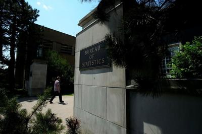 ɫtv labour market still tight as economy sees slight bump in employment