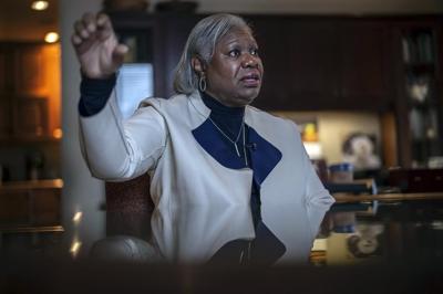 Faculty calls on embattled Minnesota college head to resign