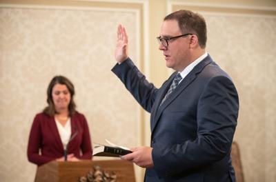 Alberta creating new social support program for people with disabilities able to work