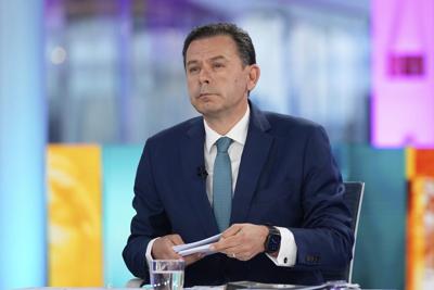 Portugal announces the expulsion of 18,000 foreigners ahead of a national election