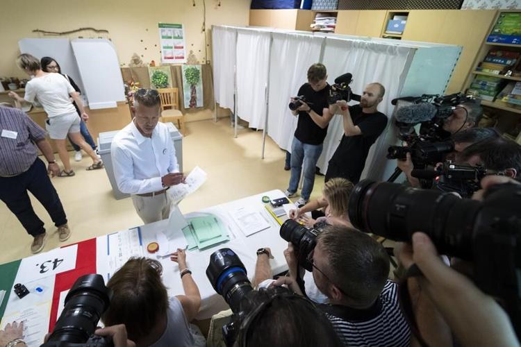 Hungarians elect EU representatives in an election seen as a referendum on Orbán's popularity