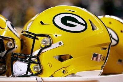 John Gordon, artist who helped design Packers' distinctive 'G' team logo,  dies at age 83