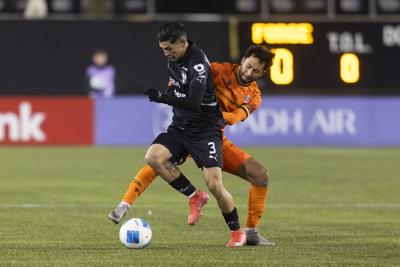 CF Monterrey survives chilly conditions to down Forge 2-0 in CONCACAF cup play