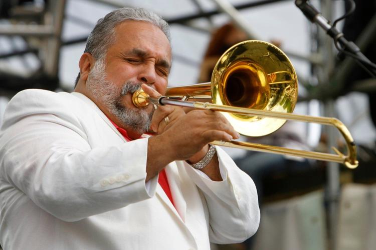 Urban salsa music pioneer Willie Colón to be remembered at New York funeral