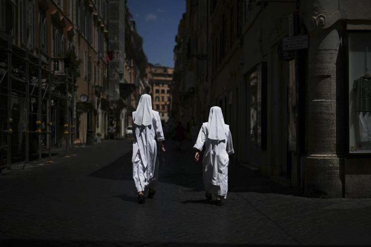 Europe sizzles and the Eiffel Tower's summit closes