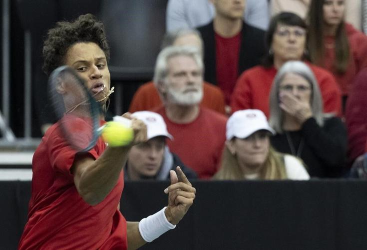 Canadians Diallo, Stakusic one win away from qualifying for French Open