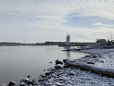 'Political hot potato': residents of Hay River, N.W.T. urge dredging in key waterway