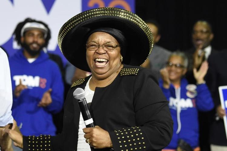 Obama praises woman behind 'Fired up' chant as she retires