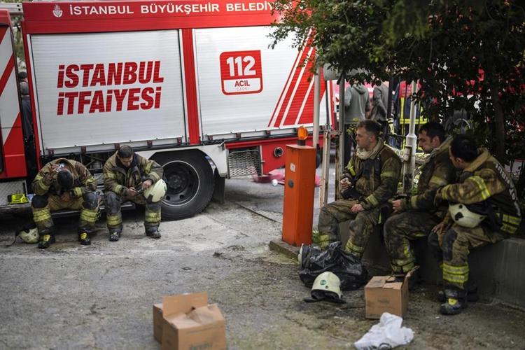 Fire at Istanbul nightclub that was being renovated kills 29 people