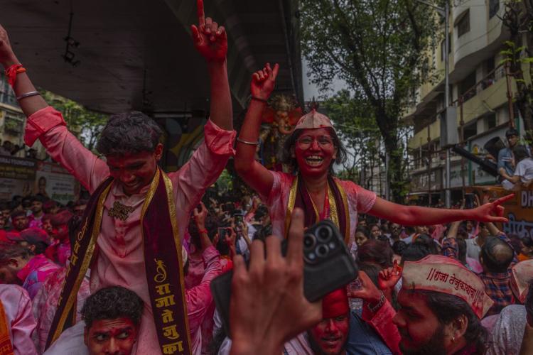 Photos show Indians marking final day of Ganesh Chaturthi that ends with sea immersion