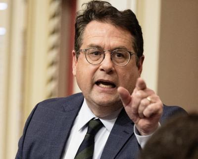 Quebec could extend religious symbols ban to school staff other than teachers