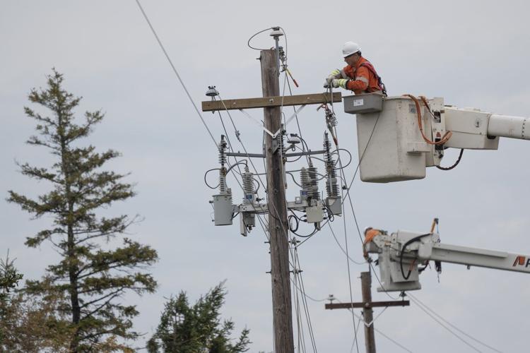 More than 20,000 customers still without power in Nova Scotia after storm