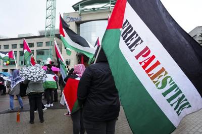 La police d'Ottawa enquête sur un présumé crime haineux devant l'hôtel de ville