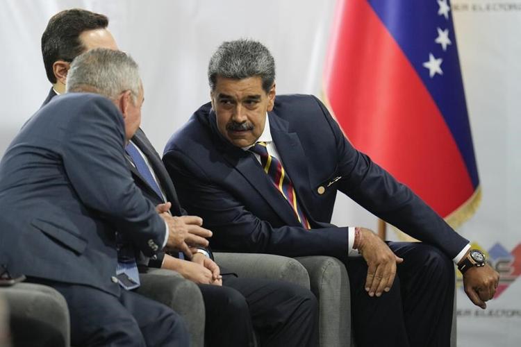 Without main opposition contender, Venezuela candidates vow to respect presidential election results