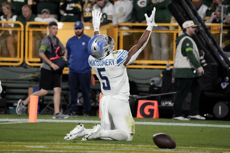 David Montgomery runs wild as Lions beat Packers 34-20 to take early command of NFC North