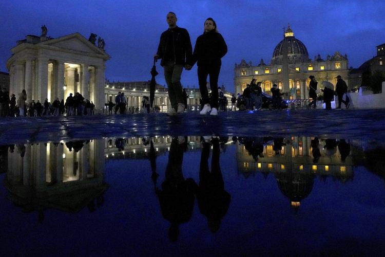 Thousands gather outside the Vatican to pray for Pope Francis' health