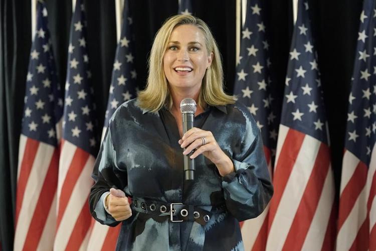 Veteran Murray and newcomer Smiley battle for US Senate seat