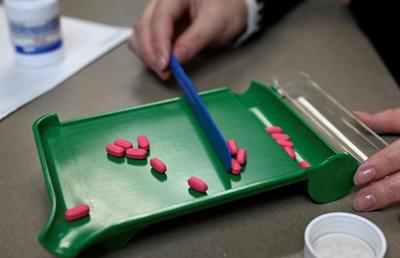 'No one can work for free': Alberta Pharmacists' Association says cuts will hurt care