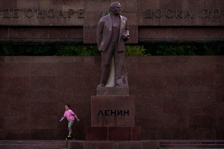 Moldova's election faces AI-driven disinformation from Russia