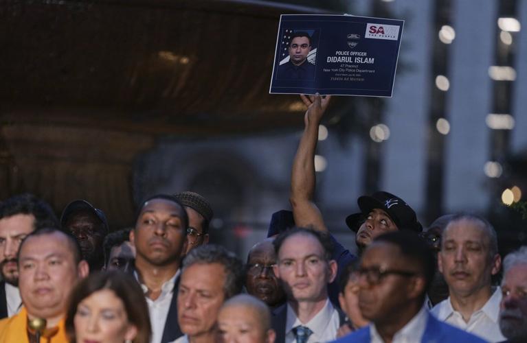 NYPD officer killed in Manhattan office shooting to be laid to rest