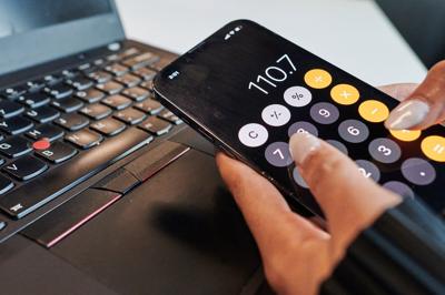 Ontario sets financial literacy requirement for high school graduation